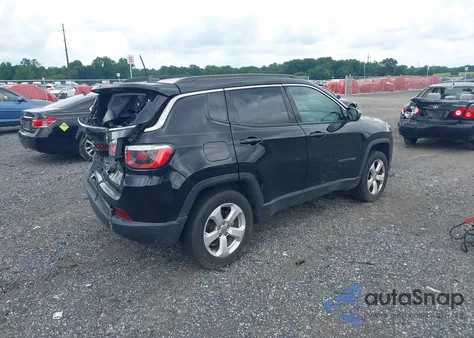 2018 Jeep Compass Latitude 4X4 from USA, damaged, VIN 3C4NJDBB1JT392421